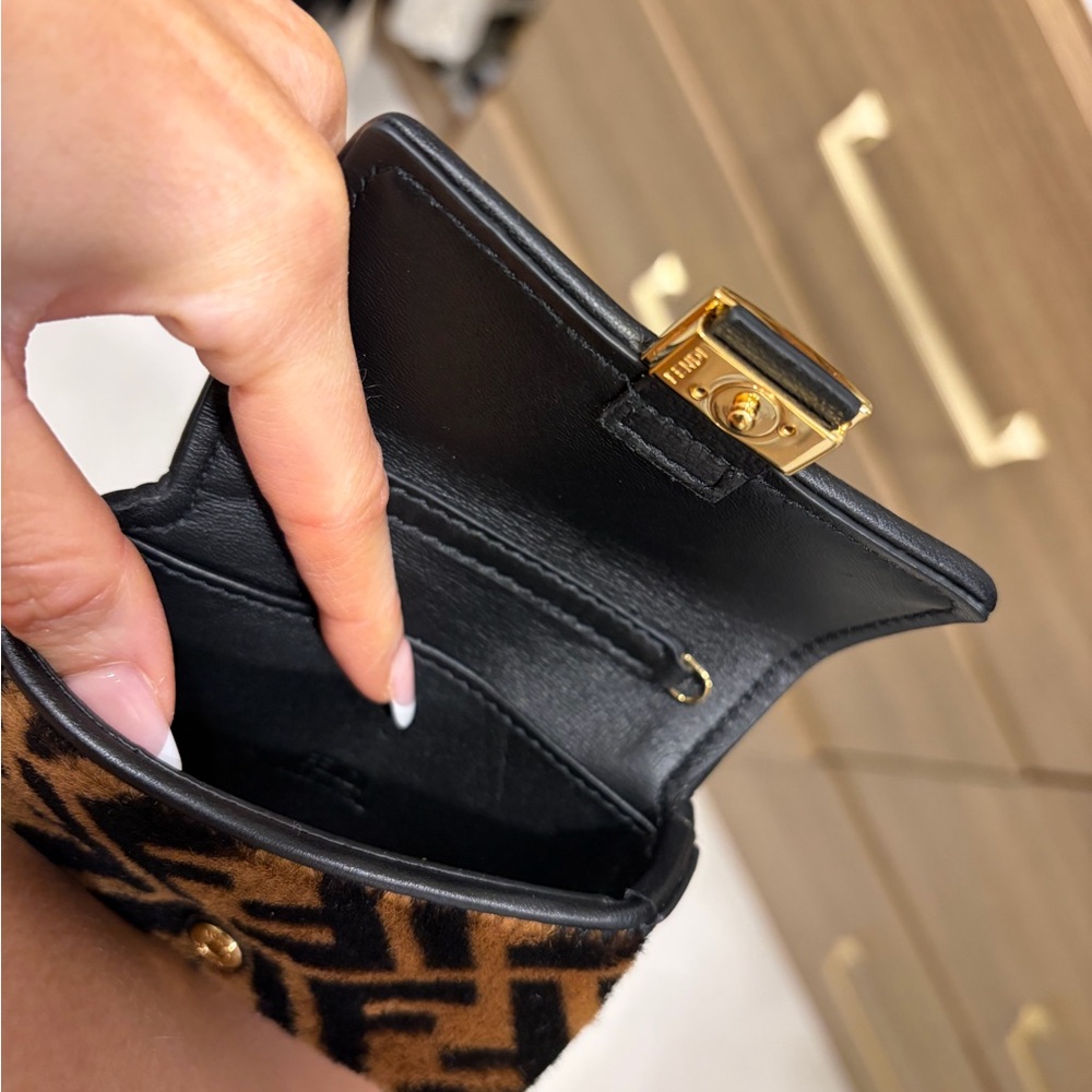 Fendi baguette pony style nano bag - Picture 3 of 8